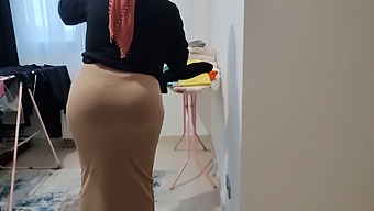 Intense Desire To Have Sex With My Stepmother'S Voluptuous Rear