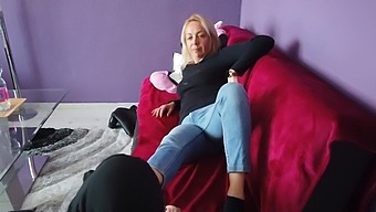 Blonde Woman Explores Foot Fetish For The First Time